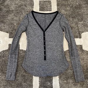 lululemon Henley - Size 6